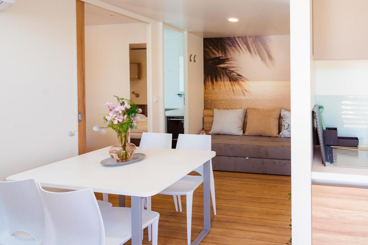 Premium Mobile Homes Istria - Camping Lanterna Porec - Luxury Mobilhome Екстер'єр фото